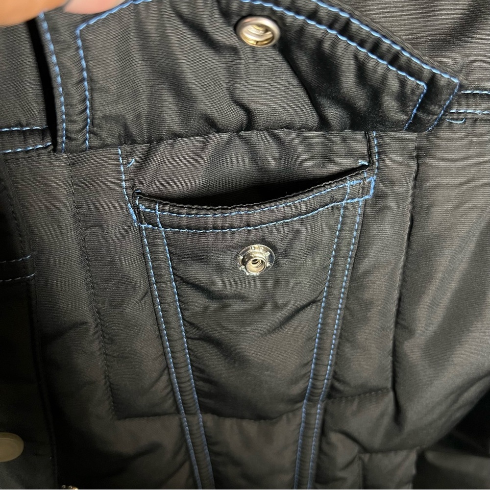 Vintage Nike Black Puffer Jacket Black Cropped Motorcycle Style Blue Stitching - Picture 12 of 13